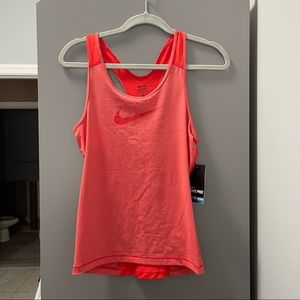 Nike workout top